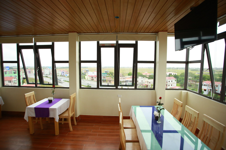 Food & Drinks 5, Family Airport Hotel, Sóc Sơn