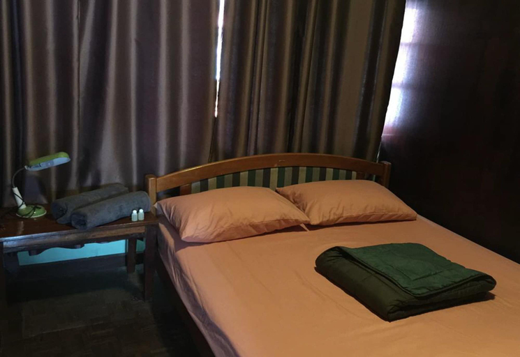 Bedroom 3, Hidden Lumpu, Phra Nakhon
