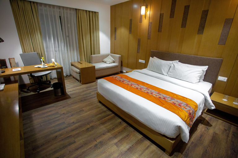 Bedroom 2, CITADEL Hotel By Vinnca, Ranga Reddy