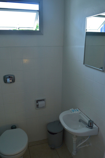 Bathroom 5, Joaquina Beach Hotel, Florianopolis