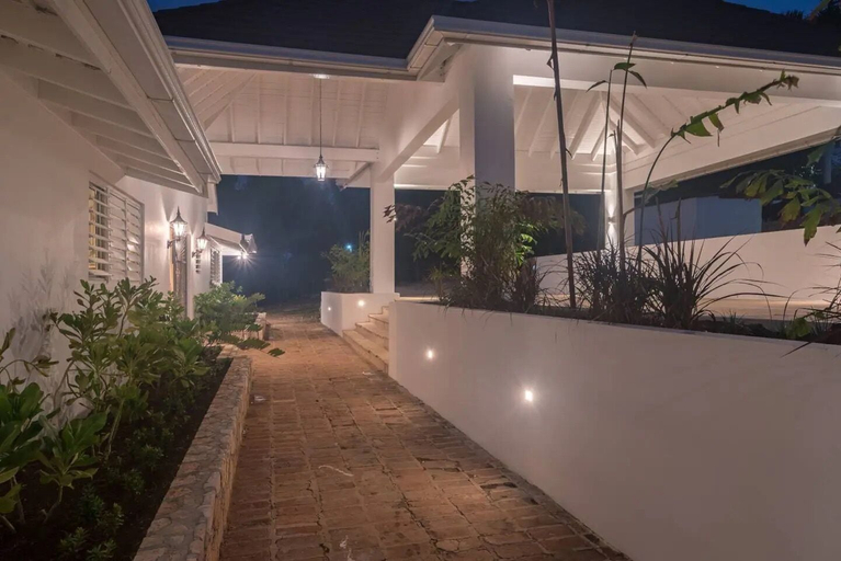 Exterior & Views 2, Hospitality Expert Eden