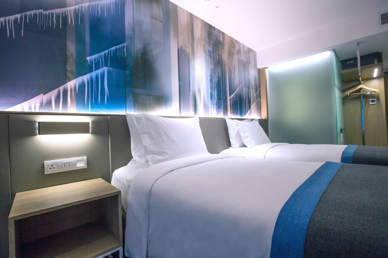 Bedroom 14