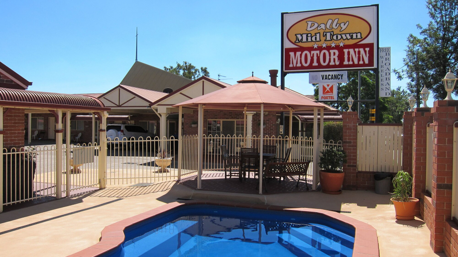 Sport & Beauty 2, Dalby Mid Town Motor Inn, Dalby