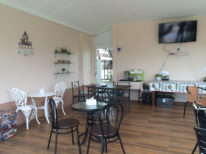 Food & Drinks 5, Thanavill Resort, Mae Sot