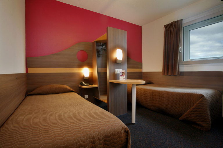 Bedroom 3, The Originals City, Hôtel Hélios, Loire