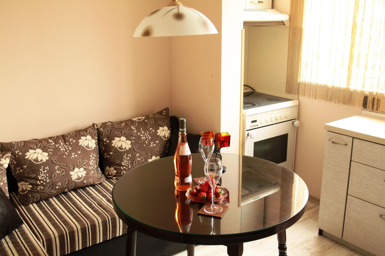 Others 4, Cozy Apartment near Varna Sea Garden, Varna