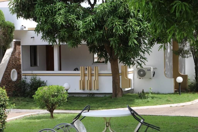 Exterior & Views 2, Luxury West Hotel, Tema