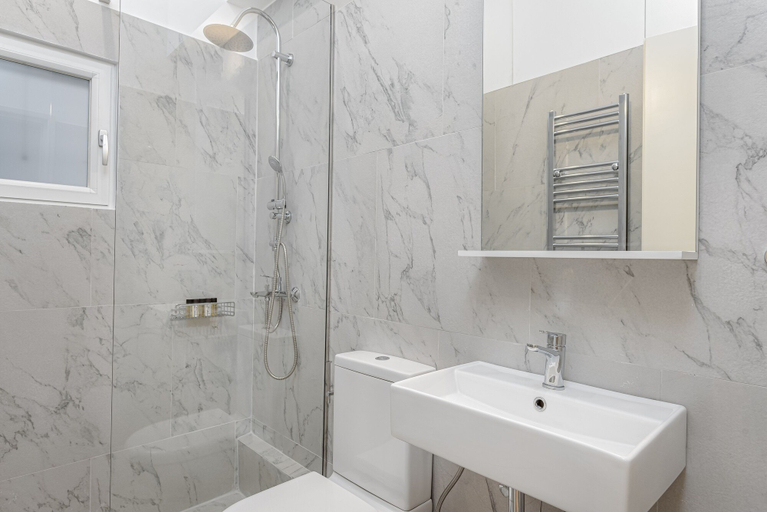 Bathroom 3, Thiramenous Residence, Attica