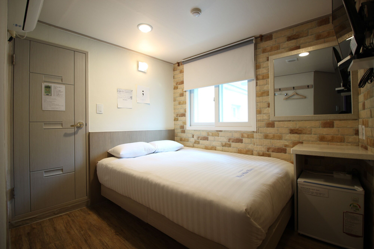 Bedroom 3, Dongdaemun Hwashin Hostel, Jung