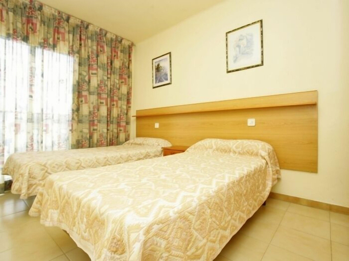 Bedroom 2, Apartamentos Pins Marina 24, Tarragona