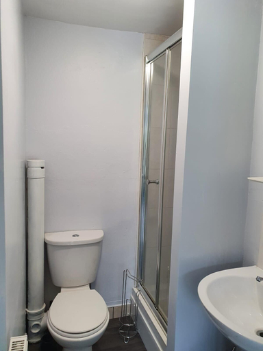 Bathroom 2, Grey Stone Studio Apartments, Calderdale