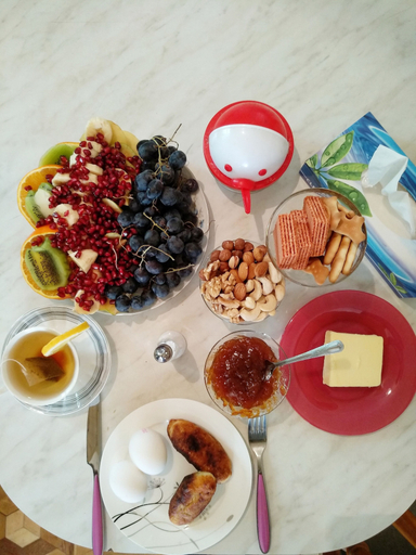 Food & Drinks, Sakharov Hostel & Tours, Yerevan