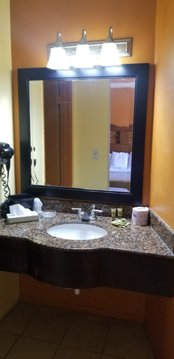 Bathroom 3, Lotus by Hotel Inn, San Bernardino