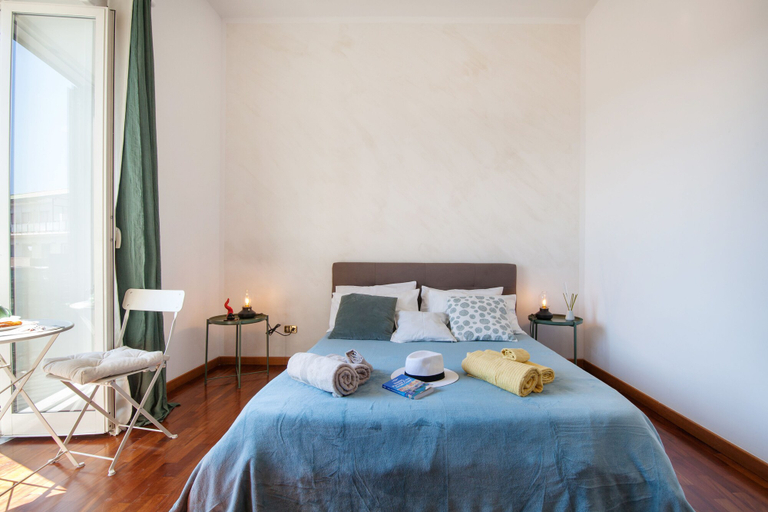 Bedroom 5, NapoliCentro Mare, Napoli