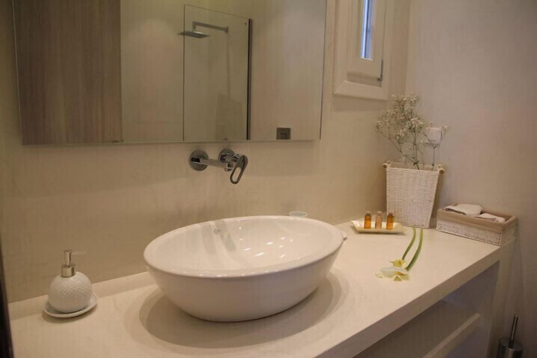 Bathroom 5, Porto Vecchio Luxury Suites, Attica