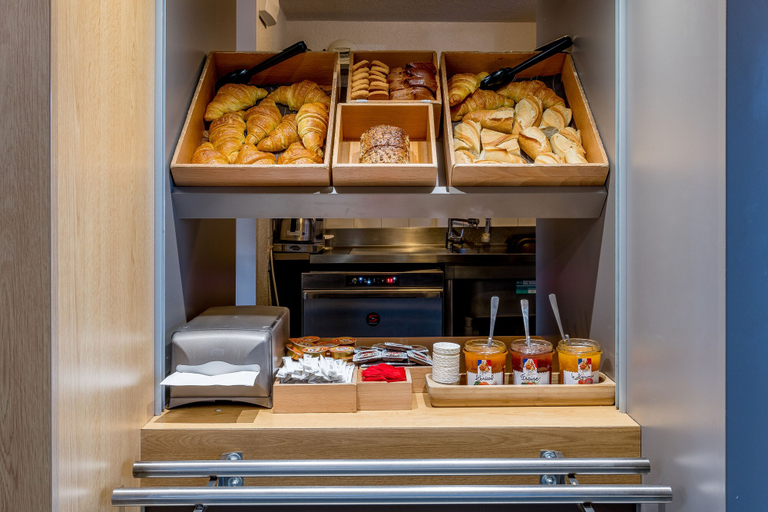 Food & Drinks 4, B&B HOTEL Bordeaux Lormont, Gironde
