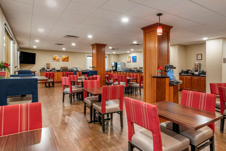 Food & Drinks 5, Comfort Suites Niceville Near Elgin Air Force Base, Okaloosa