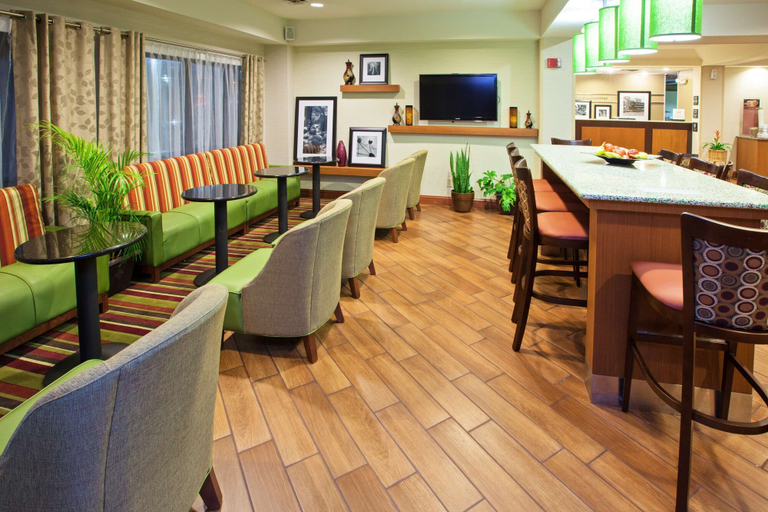 Food & Drinks 5, Hampton Inn Chattanooga/Hixson, Hamilton