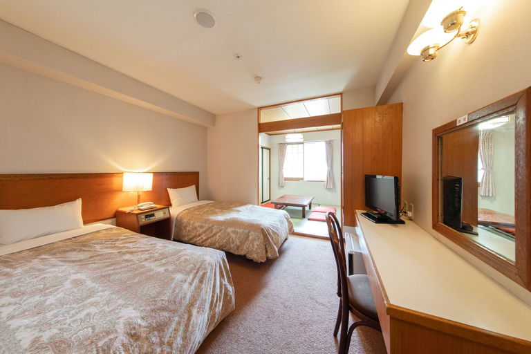 Bedroom 4, Akakura Hotel, Myōkō