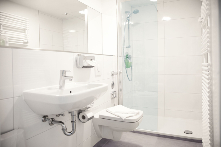 Bathroom 5, Apartments Rosenthal Residence, Berlin