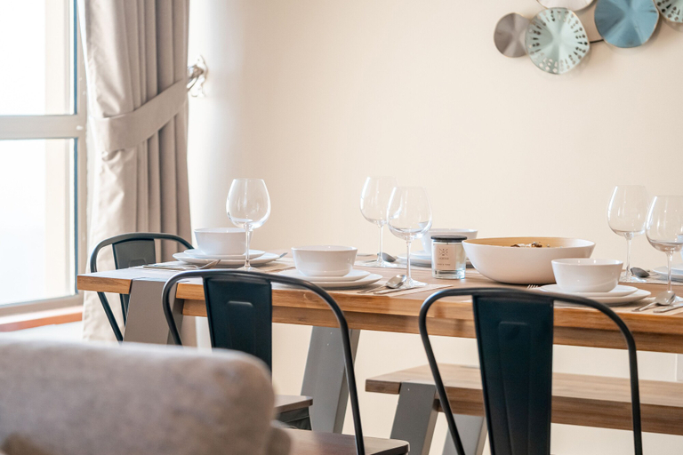 In-room dining 2, HiGuests - Sadaf 6, Dubai