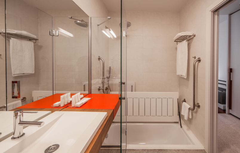Bathroom 5, Pousada Armenteira, Pontevedra