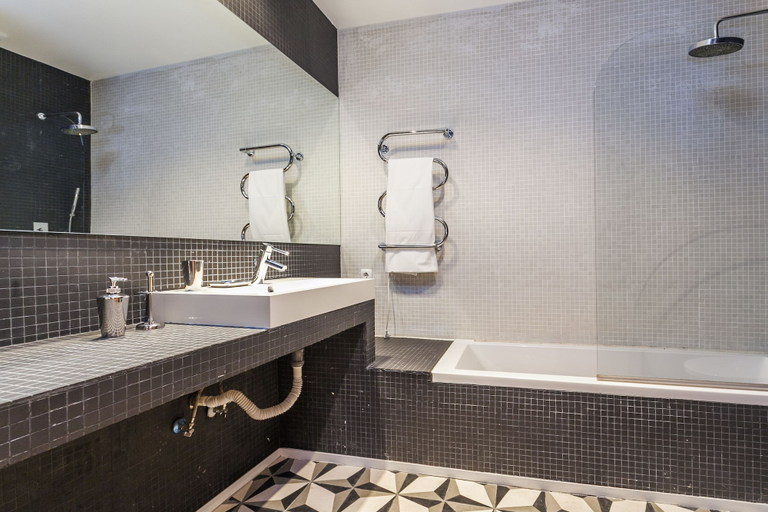 Bathroom 3, LxWay Apartments Castelo, Lisbon
