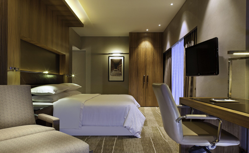 Bedroom 4, Sheraton Grand Bangalore Hotel at Brigade Gateway, Bangalore