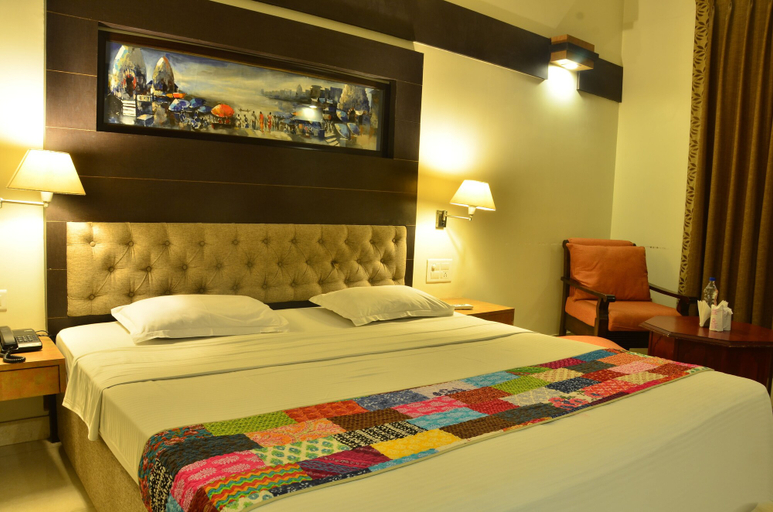 Bedroom 3, Hotel H R Palace, Jaipur