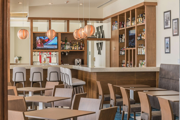 Food & Drinks 4, Hampton Inn & Suites by Hilton Salamanca Bajio, Salamanca