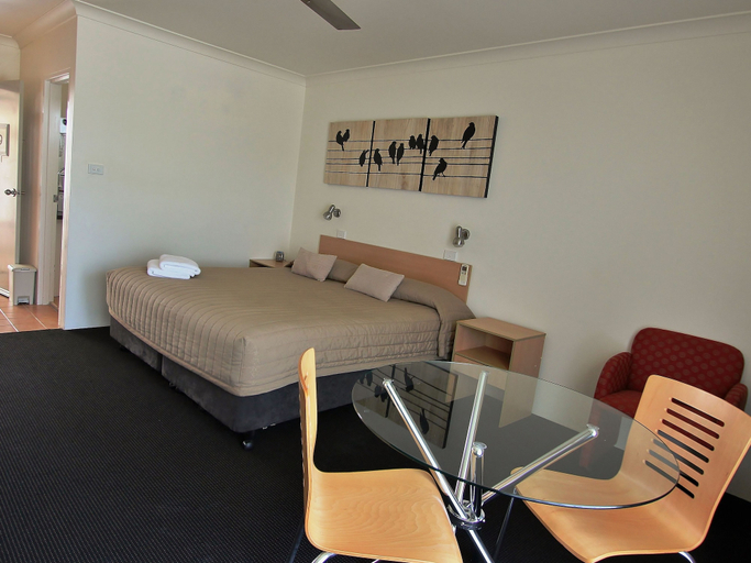 Bedroom 3, Aston Hill Motor Lodge, Port Macquarie-Hastings - Pt A
