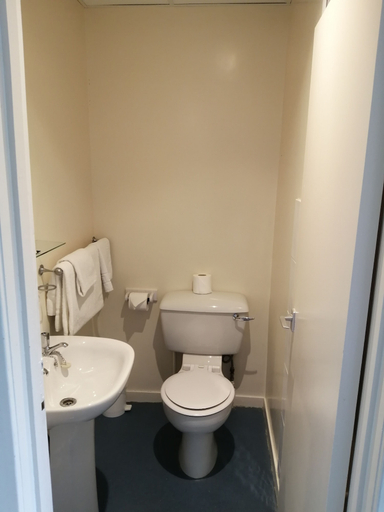 Bathroom 4, Eight Acres Hotel, Moray
