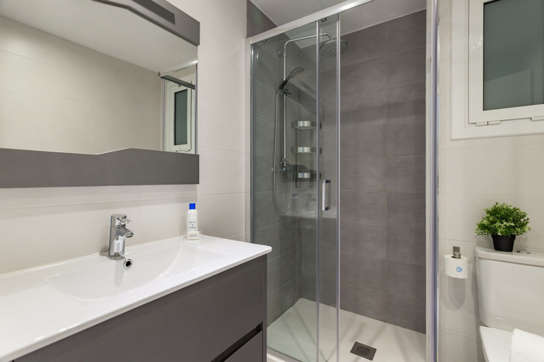 Bathroom 4, Mersey Be my Guest Castelldefels, Barcelona