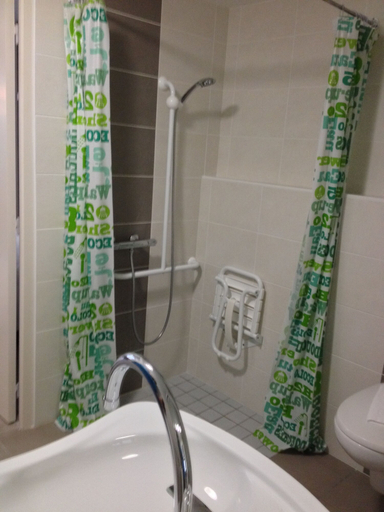 Bathroom 3, Hôtel Saint Jean, Cher