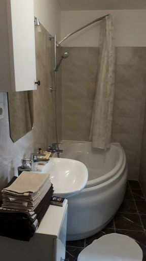 Bathroom 3, Hédi Vendégház, Eger