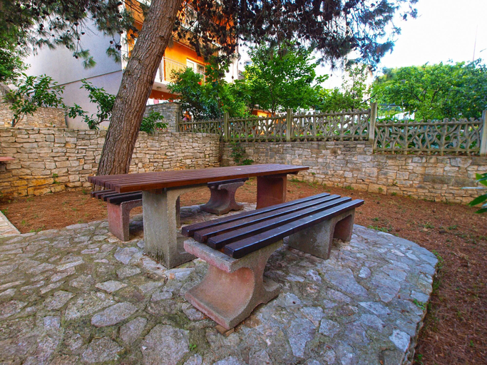 Others 4, Apartment 758, Pula
