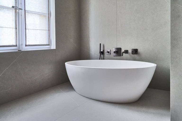 Bathroom 4, Château de la Gaude - Relais & Châteaux, Bouches-du-Rhône