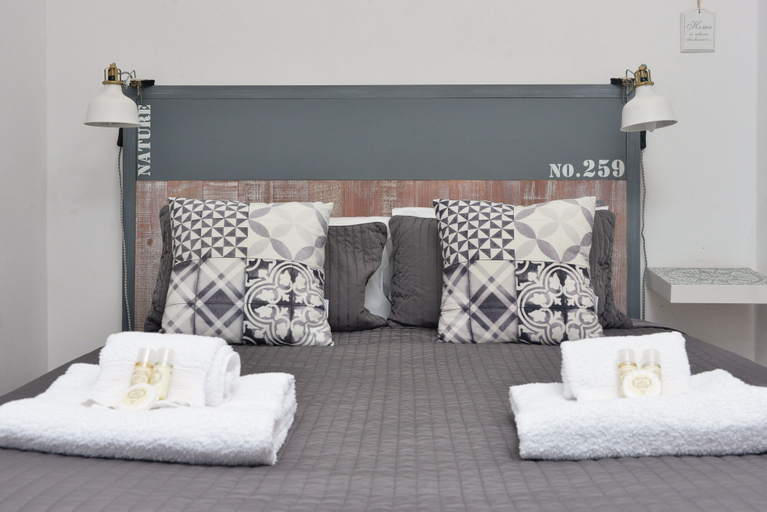 Bedroom 2, LxWay Apartments Castelo, Lisbon
