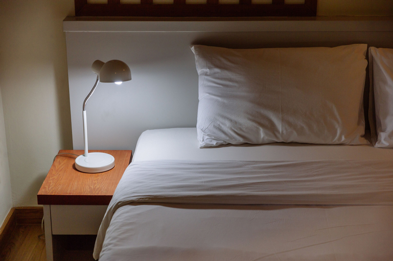 Bedroom 4, Siamaze Hostel, Din Dang
