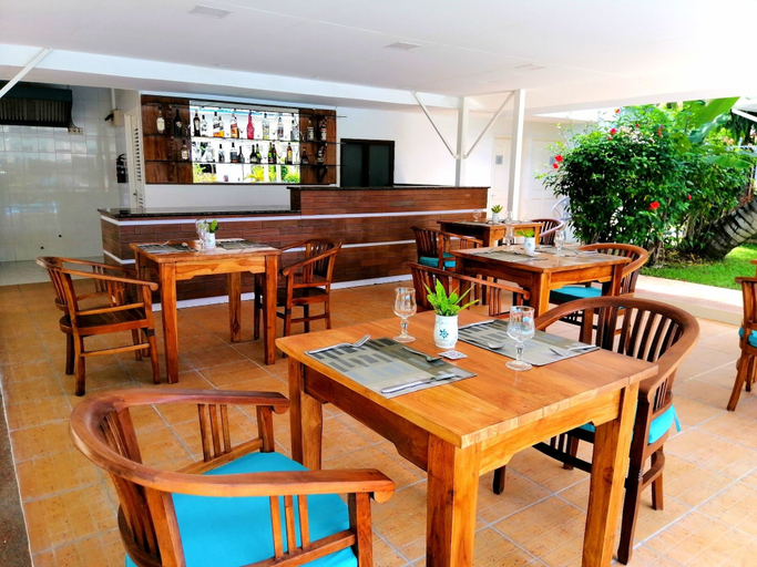Food & Drinks 5, Le Relax Beach Resort - Praslin