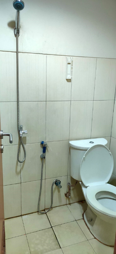 Bathroom 5, Apartemen Margonda Residence 4 by Cindy, Depok