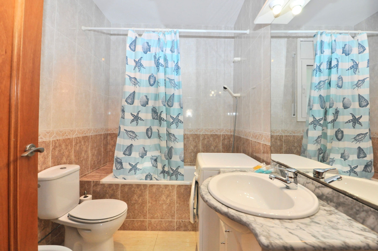 Bathroom 4, Villa Genova, Girona