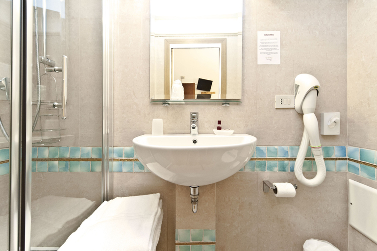 Bathroom 5, Hotel Alla Fava, Venezia