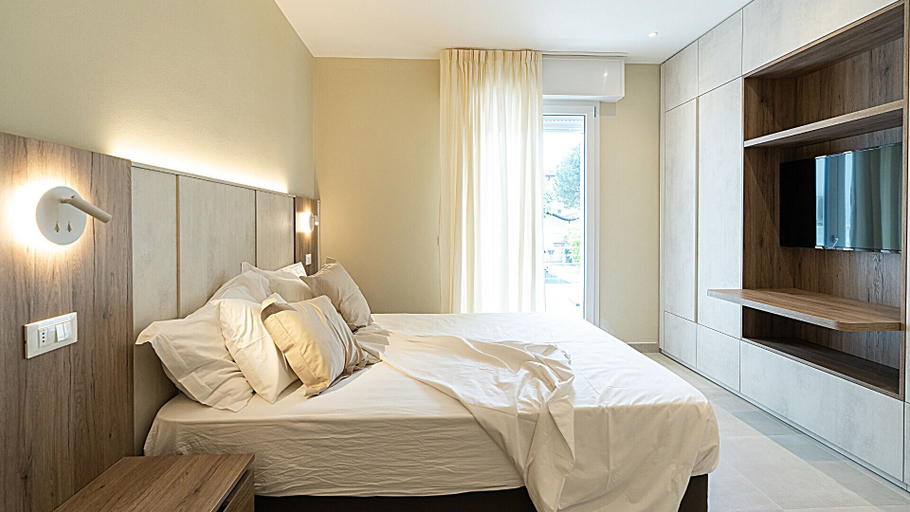 Bedroom 3, Hotel Estense, Forli' - Cesena