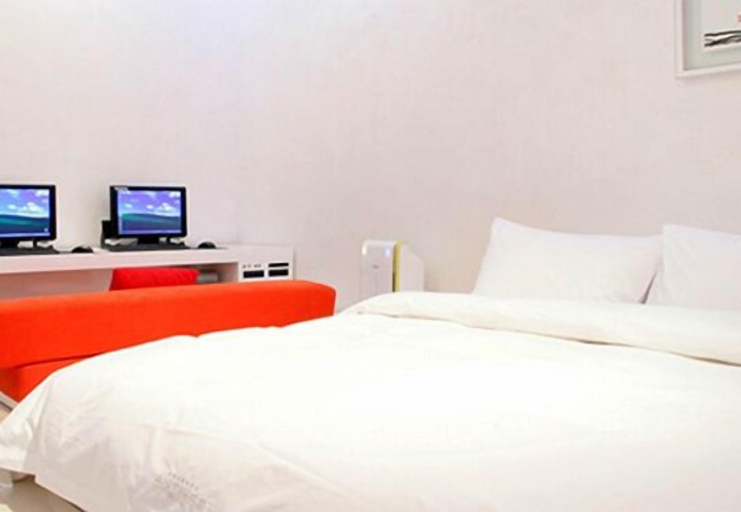 Bedroom 4, Antives Hotel, Goyang