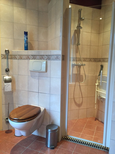 Bathroom 4, Hotel Waddengenot, De Marne