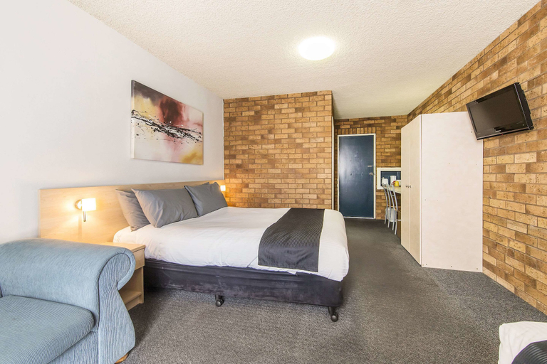 Bedroom 4, Comfort Inn Dubbo City, Dubbo - Pt A