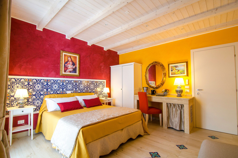 Bedroom 3, Mediterranean Charm, Catania