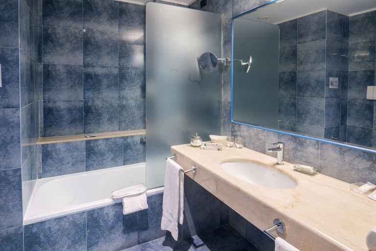Bathroom 5, Hotel Mamiani & Relaxing Spa Urbino, Pesaro E Urbino