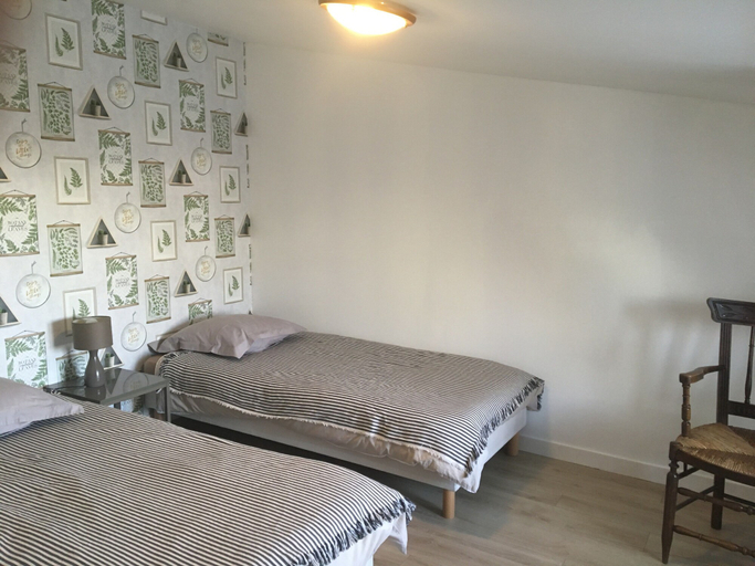 Bedroom 5, Logis de Saint-Jean, Calvados